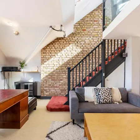 Designer 1 Bed Loft Apartment, Sw16 London Exterior photo